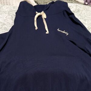 Set Magnolia Navy Blue Hoodie with Cream Drawstring and jogger pants